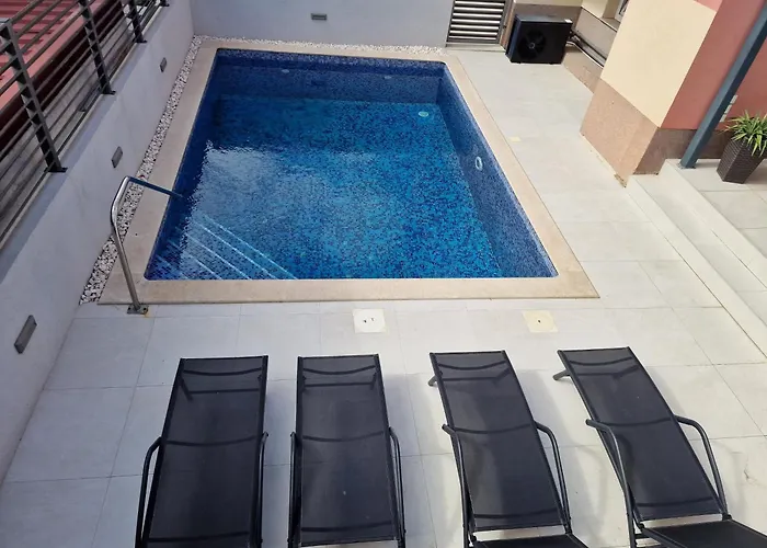 Tango I Villa Trogir