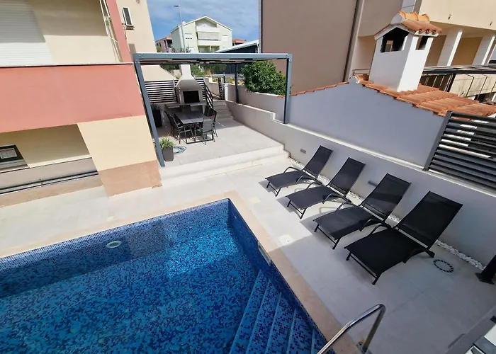Tango I Villa *
