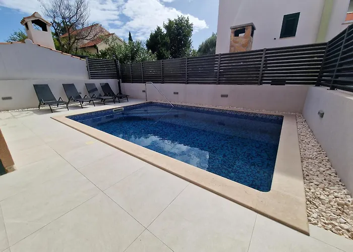 וילה Tango I טרוגיר