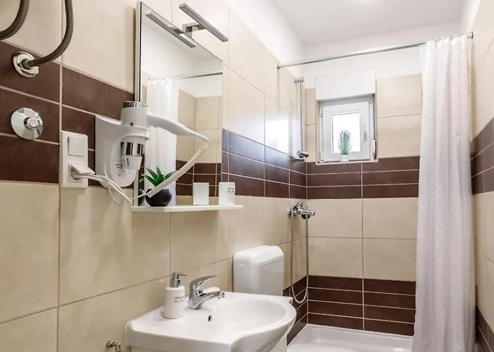 Tango I טרוגיר