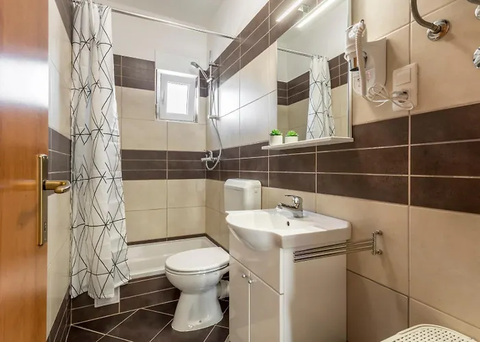 Tango I טרוגיר