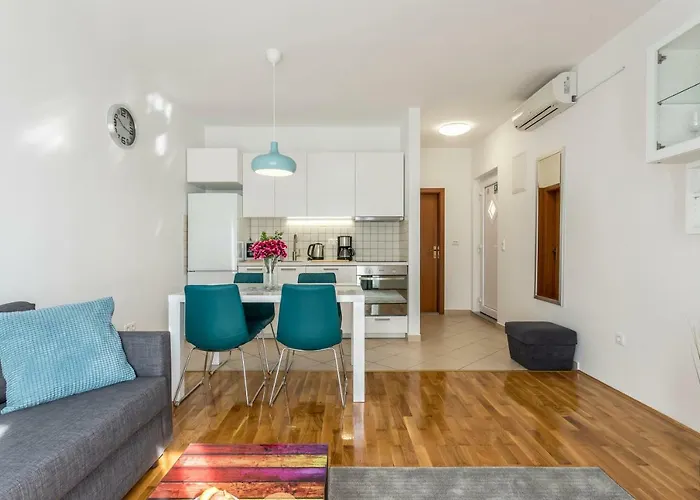 Tango I וילה טרוגיר